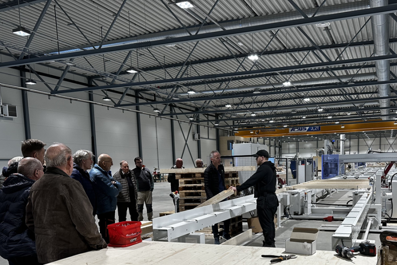 Reine Elements moderne fabrikklokaler imponerer